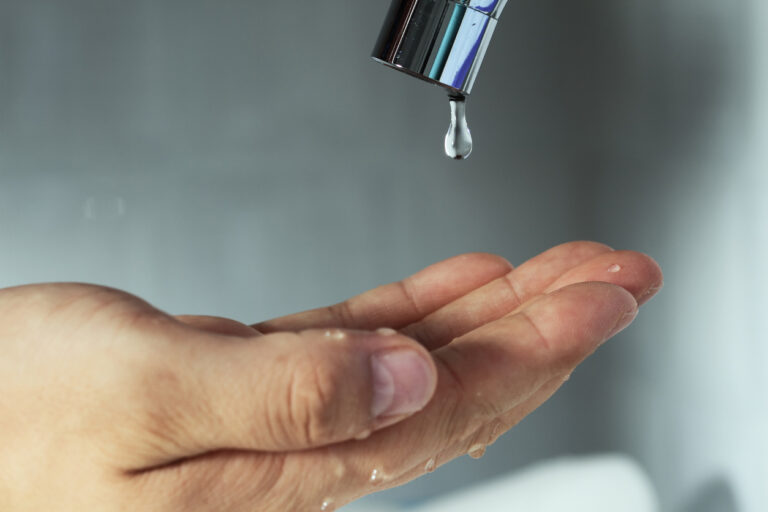 économiser l'eau du robinet