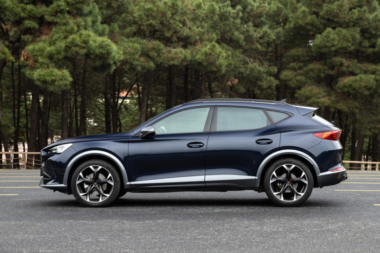 Cupra Formentor voiture hybride